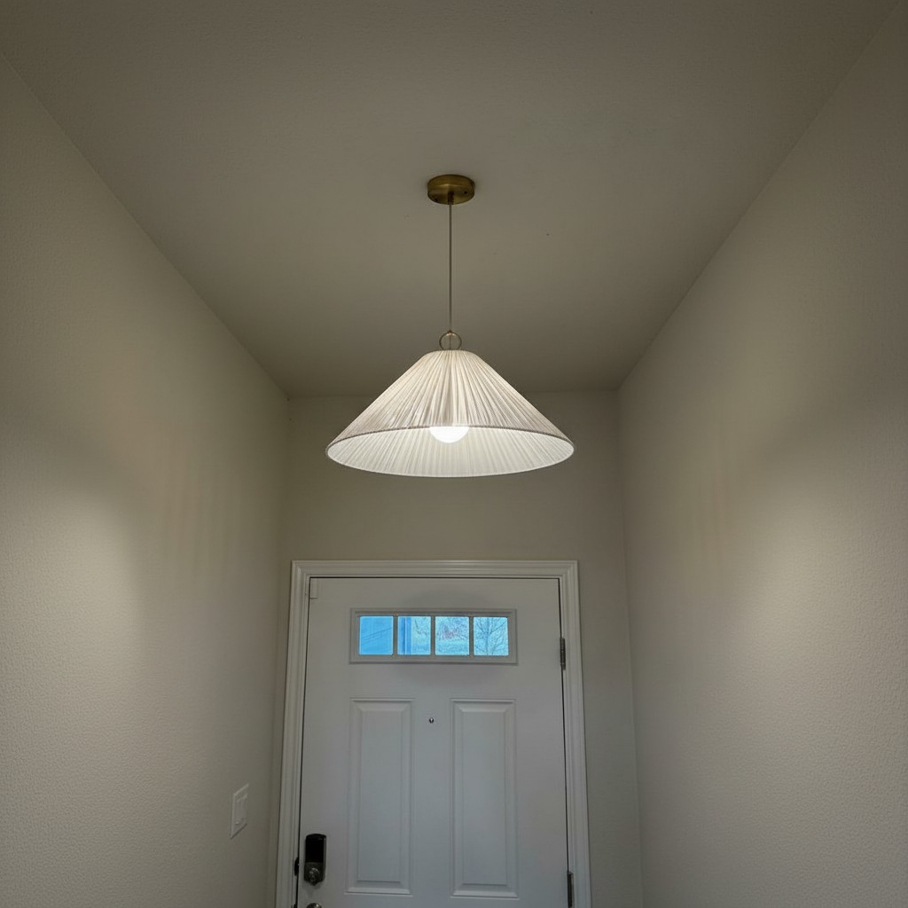 Customer room with Blossine pendant light