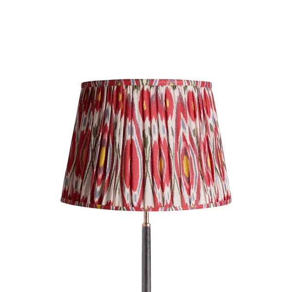 Thalune table lamp shade close-up