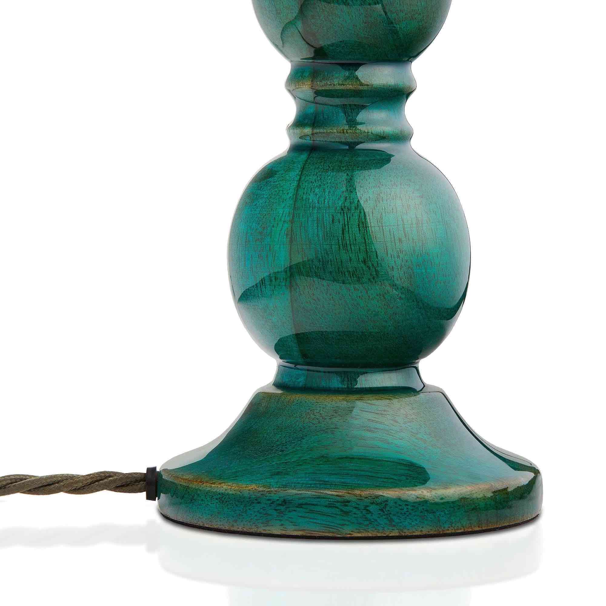 Close-up of the Grainora green wood grain base