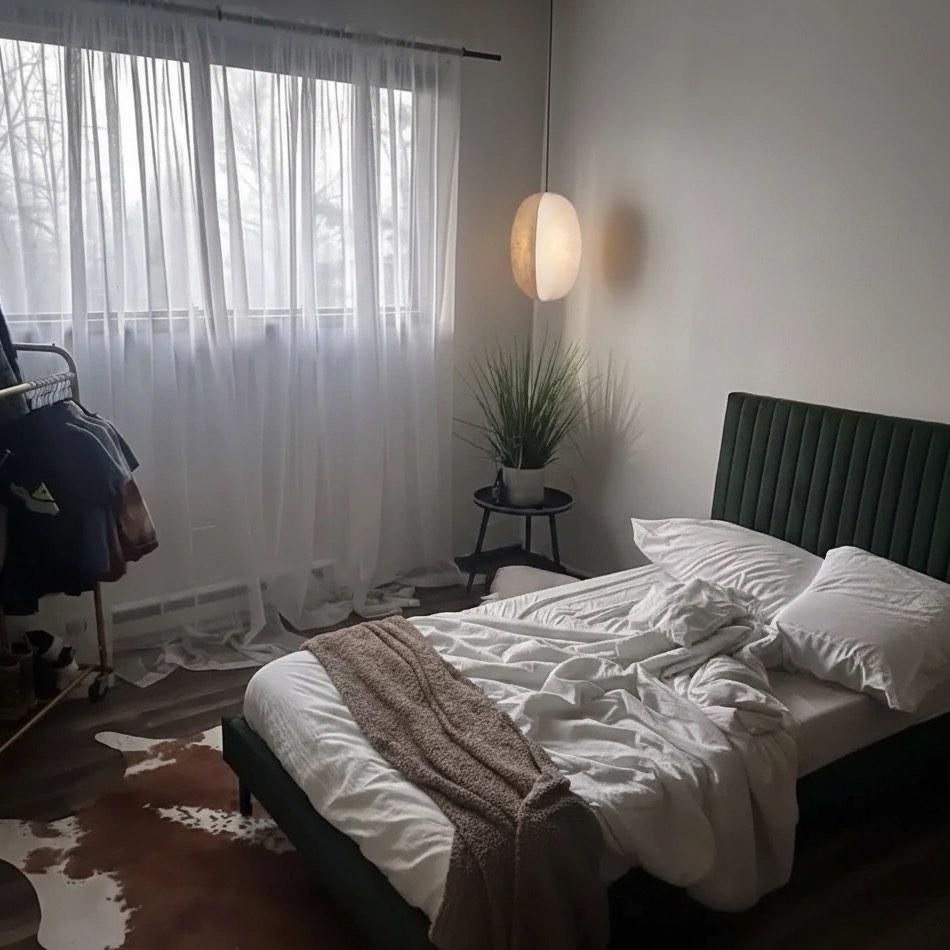 Customer review photo of Diora pendant in bedroom