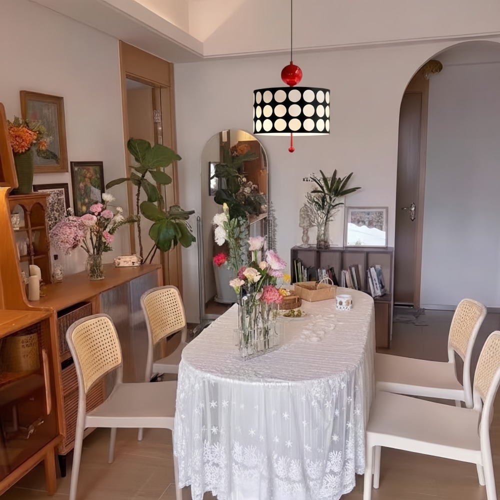 Customer room with Dotrelia pendant light over a dining table