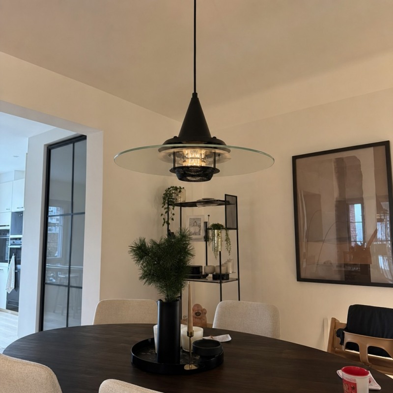 Customer room photo with Moxellan pendant light above a dining table