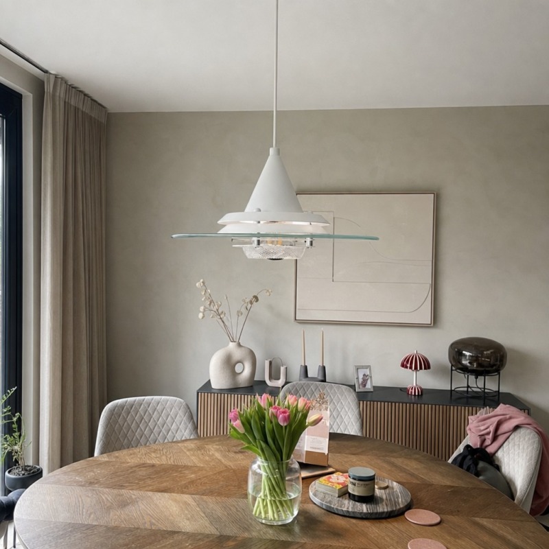 Customer room photo with white Moxellan pendant light