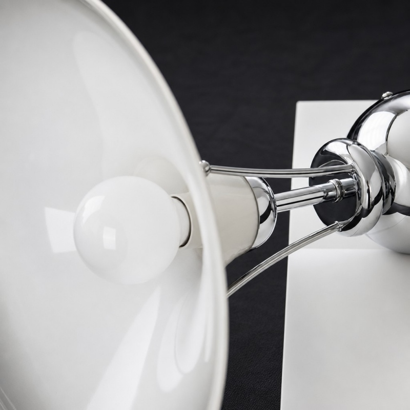 Close-up of the metal fixture and shade connection